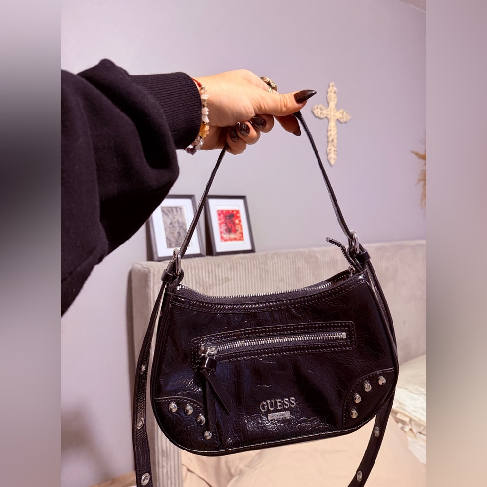 GUESS Glossy Black Shoulder Bag